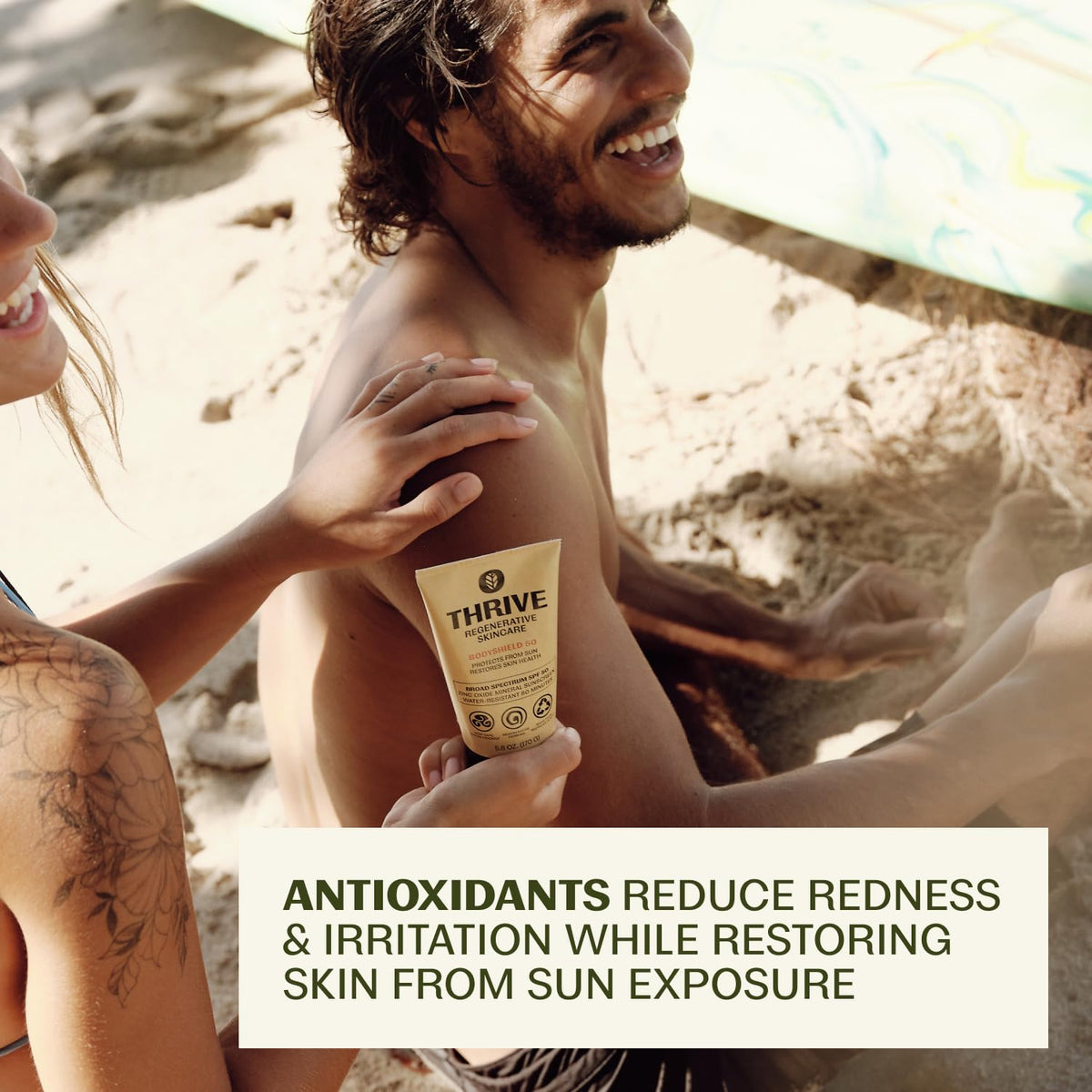 Emballage de la crème solaire Thrive Natural Care SPF50