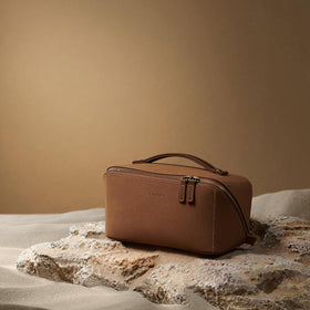 Emballage de la trousse de maquillage EACHY avec coussin d'air