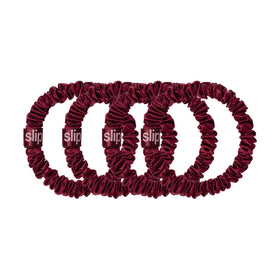 Emballage des scrunchies SLIP en soie maroon