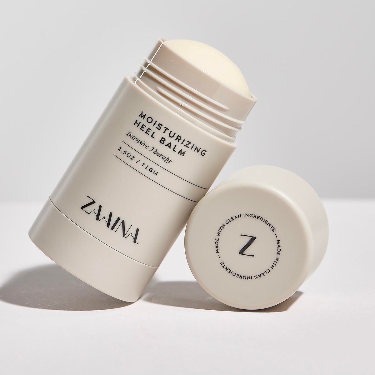 Emballage du coffret ZAAINA avec rembourrage décoratif
