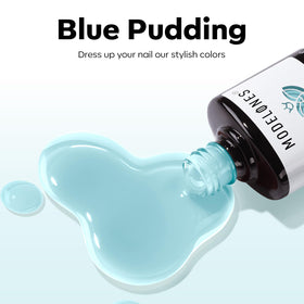 Emballage du vernis à ongles gel jelly bleu modelones