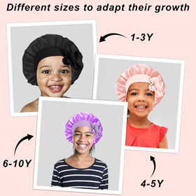 Enfant jouant avec un bonnet FIRSTPELLA