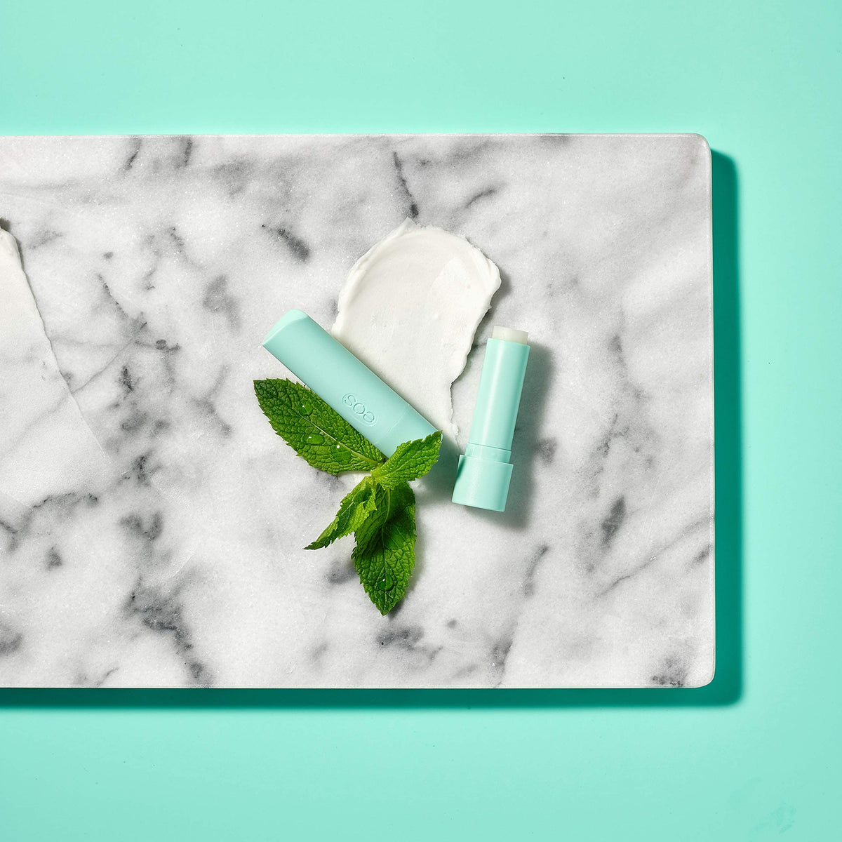 eos Baume à Lèvres Menthe Douce vue de face