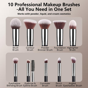 Éponge de maquillage BEAKEY humide sur un plan de travail