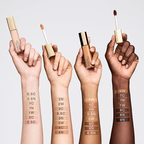 Estée Lauder Double Wear Concealer 24H 8C en environnement de maquillage