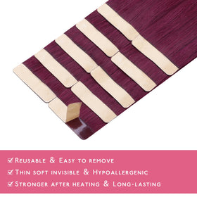 Extensions de cheveux Wennalife en bordeaux clair sur une table
