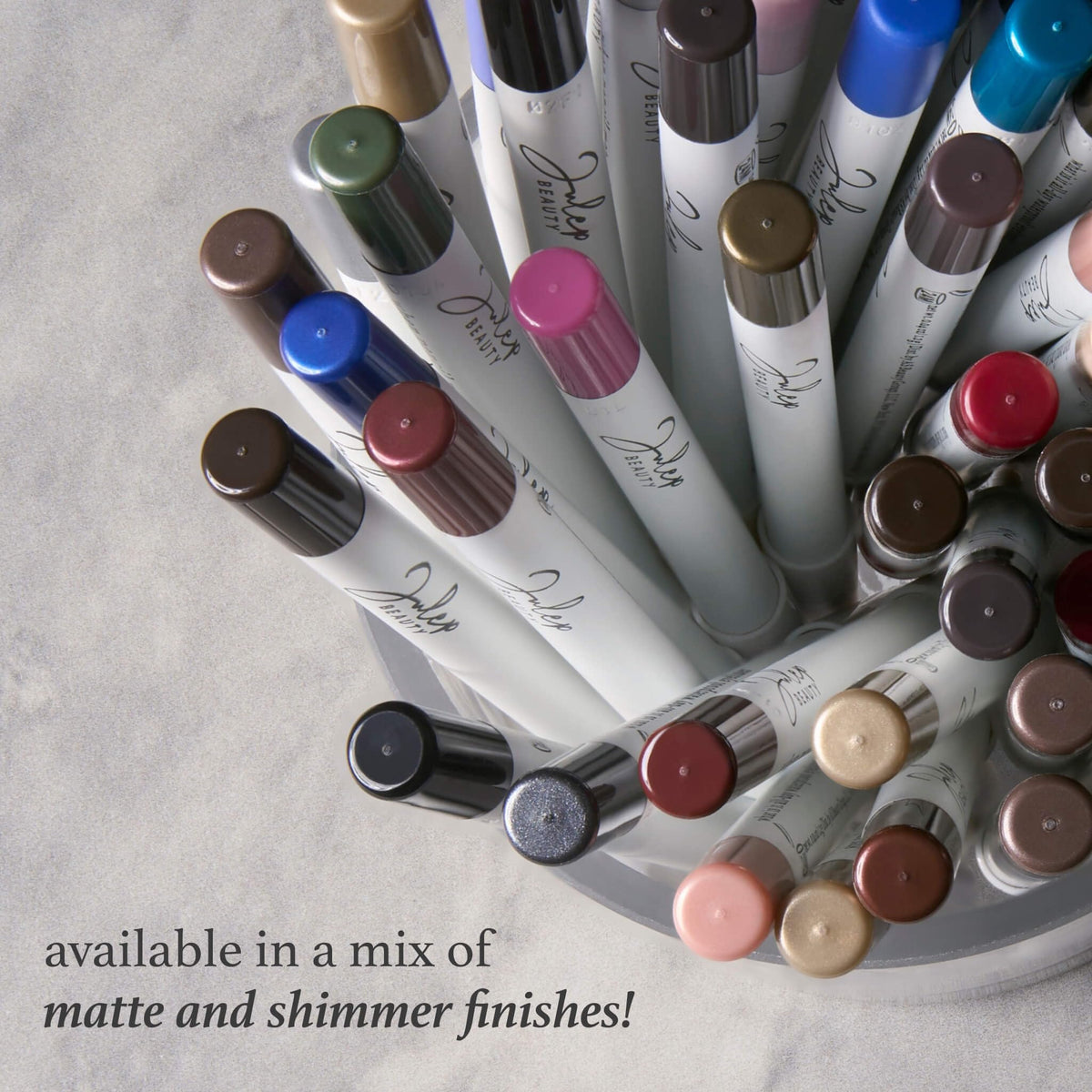 Eyeliner gel Julep 9g en situation sur le visage