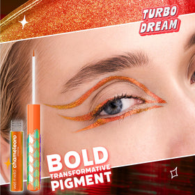 Eyeliner liquide Chameleon Chrome de wet n wild avec brillance sous la lumière