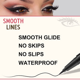 Eyeliner liquide noir LAVONE sur une main