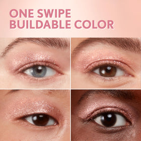 Fard à paupières COVERGIRL avec paillettes sur un modèle, look festif