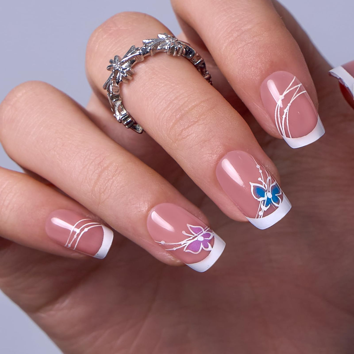 Faux ongles carrés roses CurvLife avec pointe française, vue de face