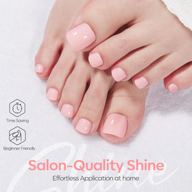 Faux ongles de pieds rose pâle dans leur boîtier de rangement