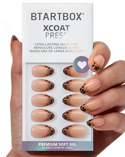 Faux ongles Espresso Léopard BTArtbox, vue avant avec finition naturelle