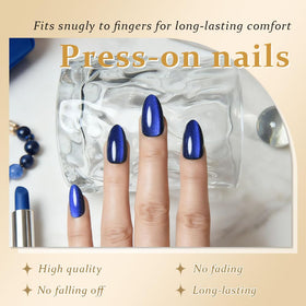 Faux ongles evpct appliqués sur des mains, look élégant