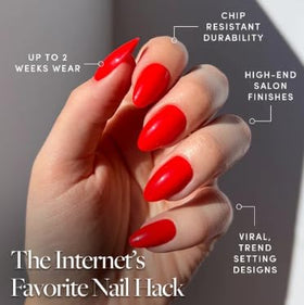 Faux ongles Glamnetic dans leur boîte de rangement