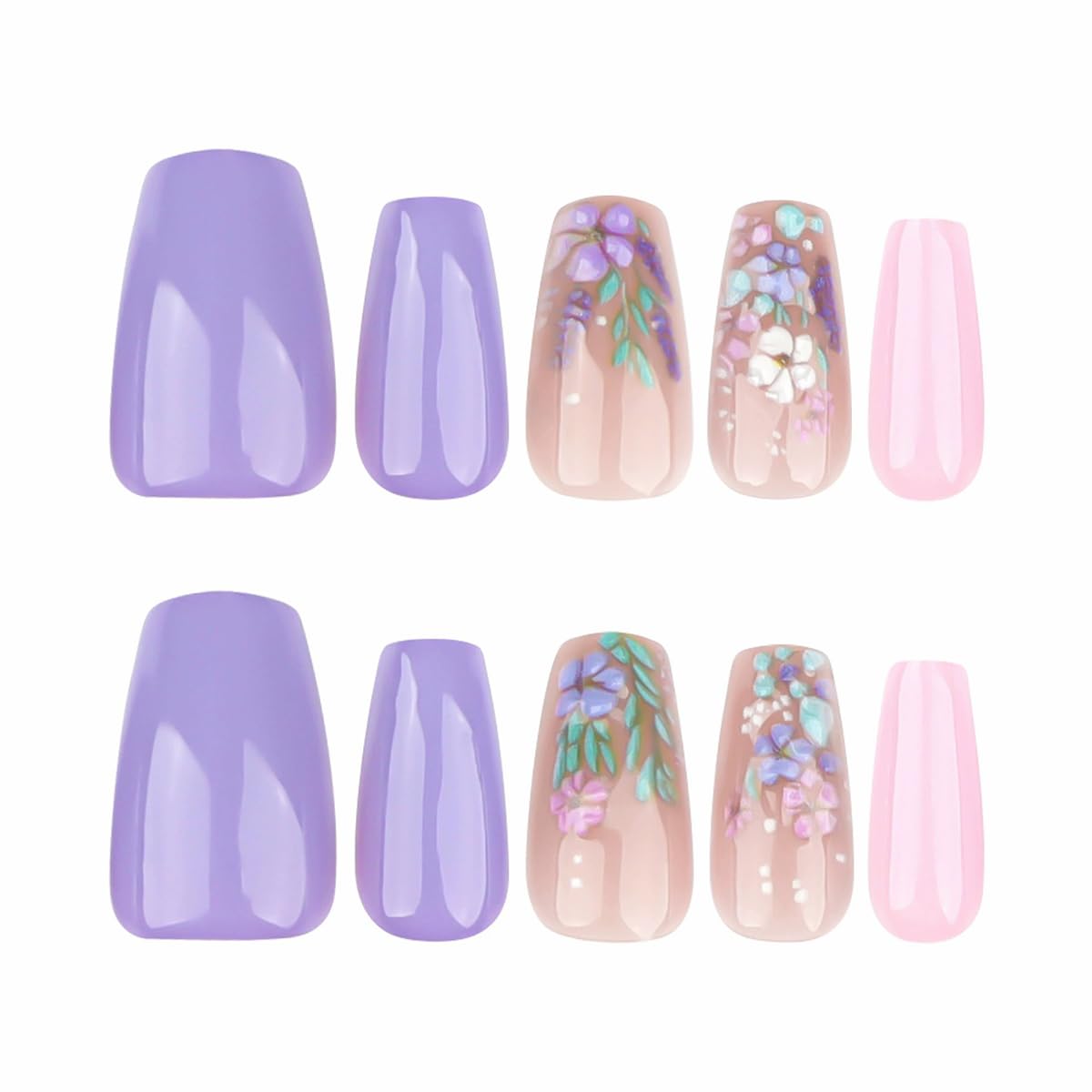 Faux ongles juggssa sur des mains élégantes