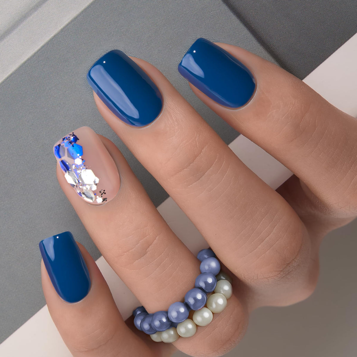 Faux ongles press-on CurvLife bleu profond, 32 pièces