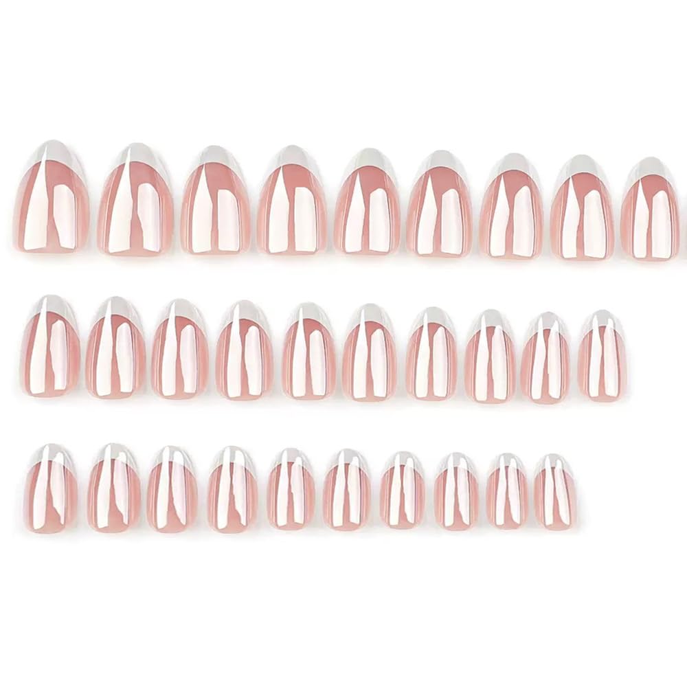 Faux ongles press-on FJSMTOPl sur une main féminine