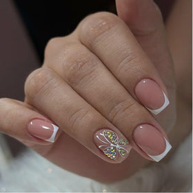 Faux ongles pressés CTTHNBD design papillon, vue de face
