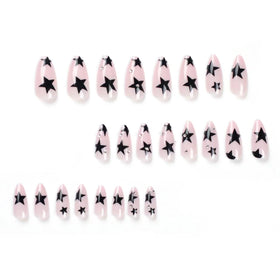 Faux ongles pressés CTTHNBD montrant leur flexibilité et confort