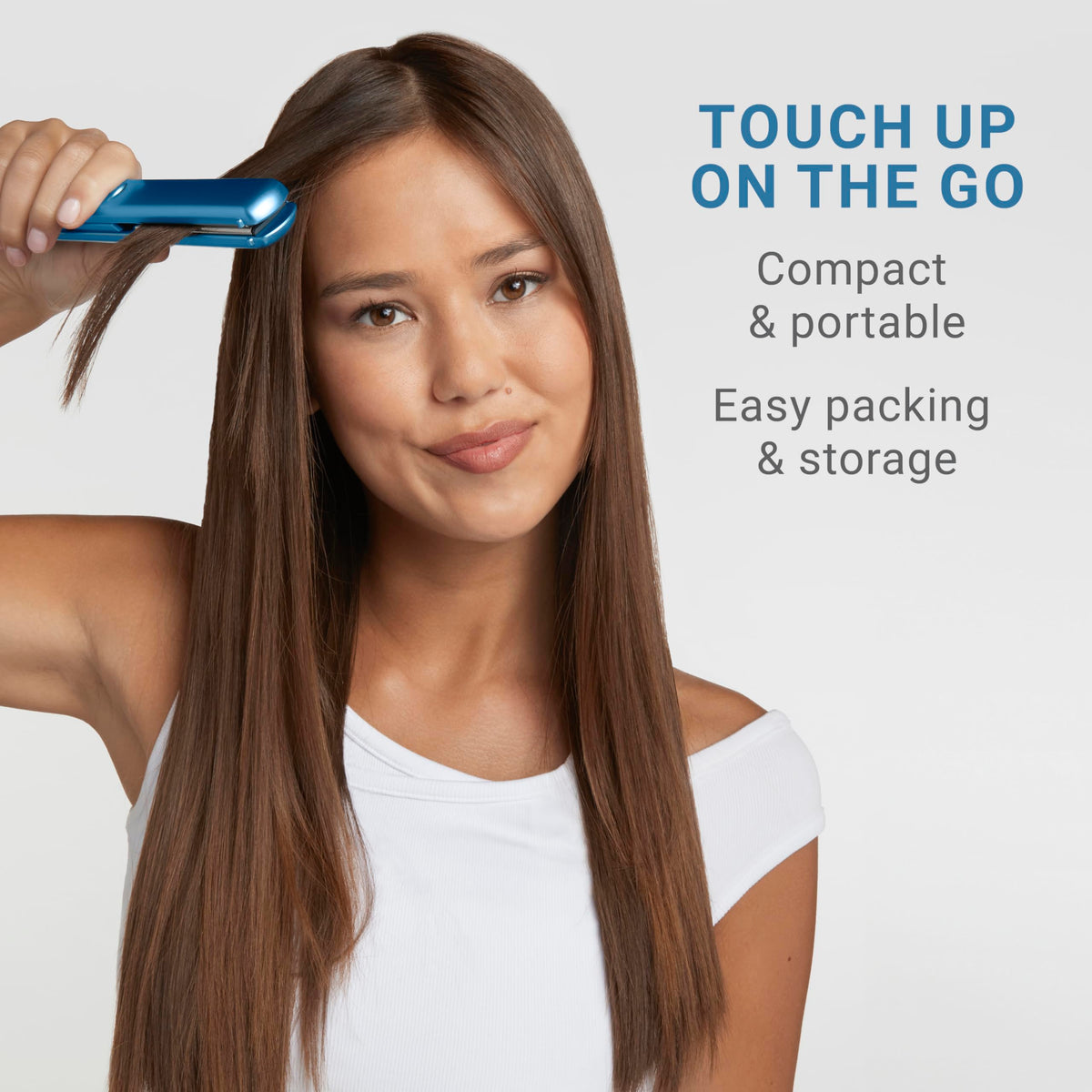 Fer à lisser BaBylissPRO Ultra-Fin en utilisation sur cheveux