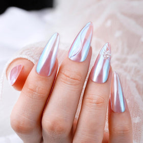 Fini miroir des ongles avec Poudre Chromée Moonlight