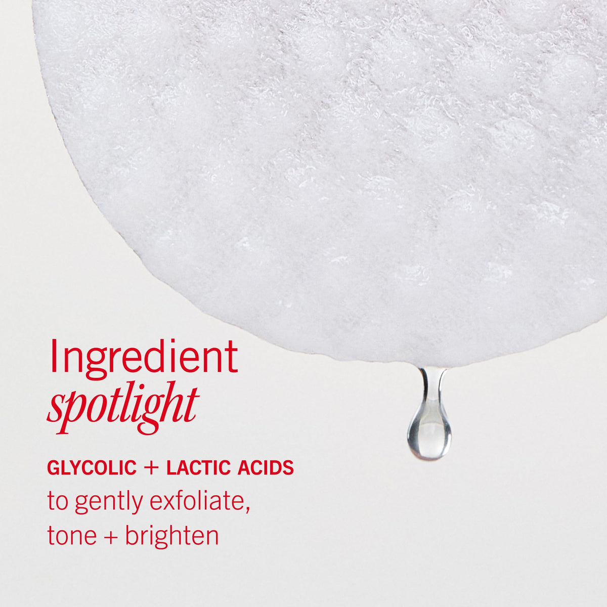 First Aid Beauty Pads Éclat et Brillance dans un environnement de salle de bain