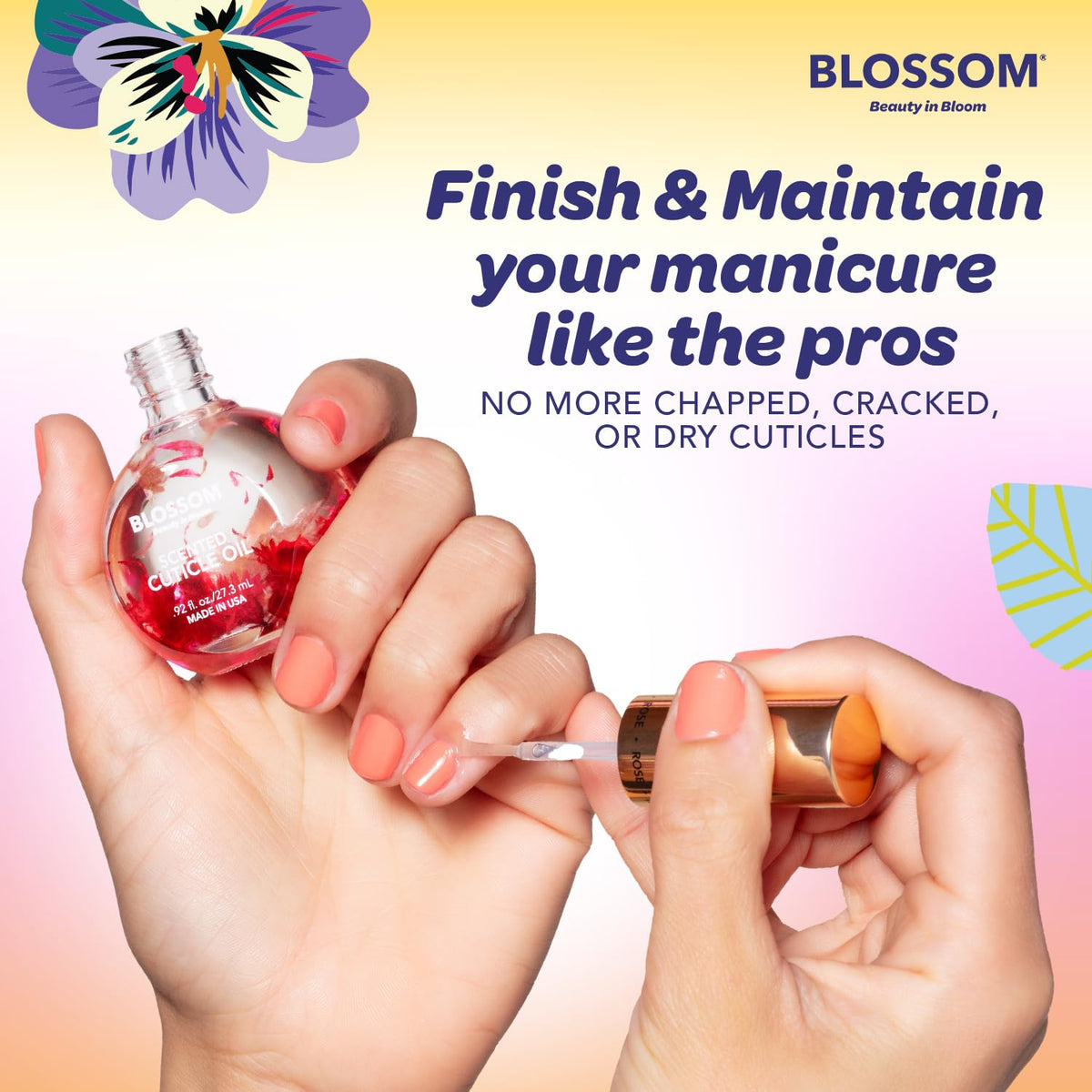 Flacon d'huile pour cuticules Blossom parmi d'autres produits de beauté