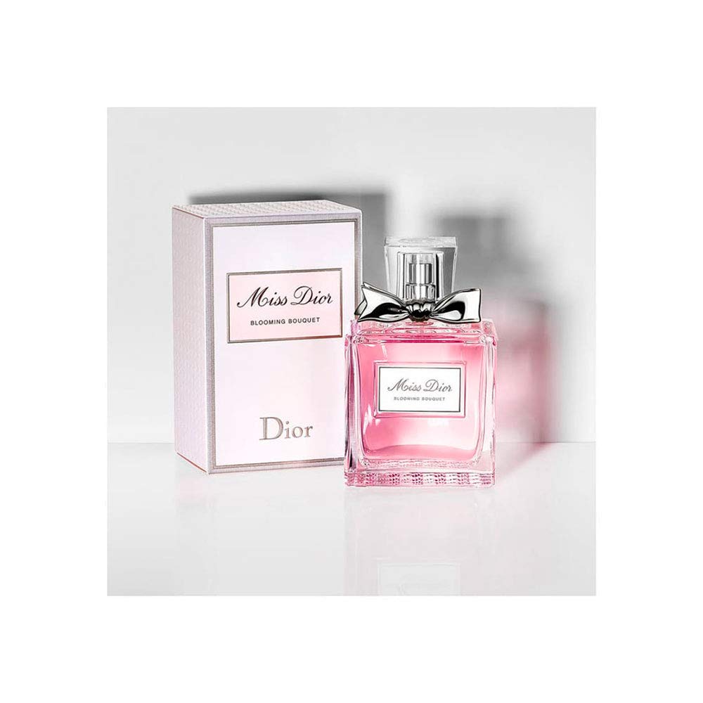 Flacon de 30ml de Dior Miss Dior Blooming Bouquet sur fond blanc