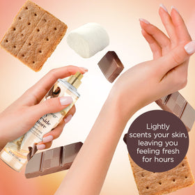 Flacon de brume parfumée Bodycology Cozy Fireside S'more sur une table