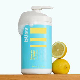Flacon de gel douche Bliss Soapy Suds dans un cadre de salle de bain
