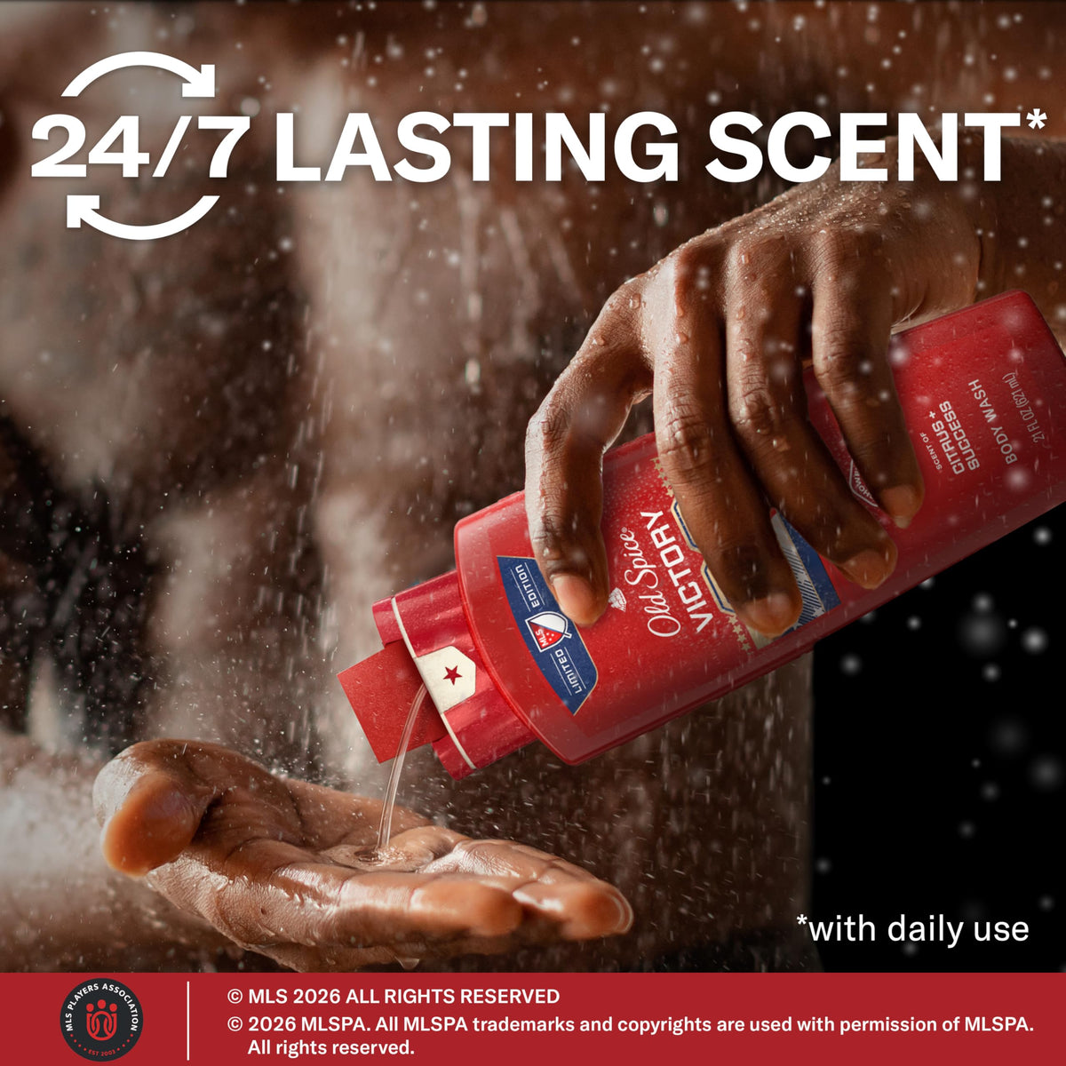 Flacon de Gel Douche Old Spice MLS Victory sur un fond de douche