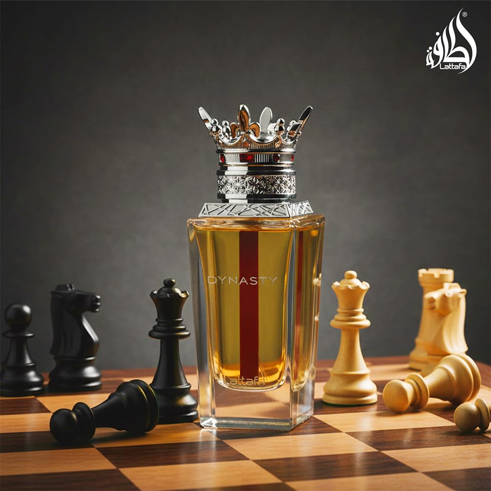 Flacon de Lattafa Dynasty avec décor autour