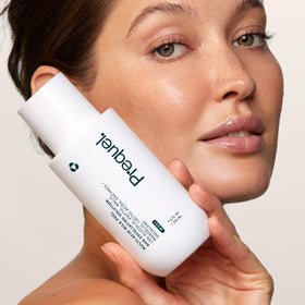 Flacon de peeling visage Prequel avec ingrédients visibles