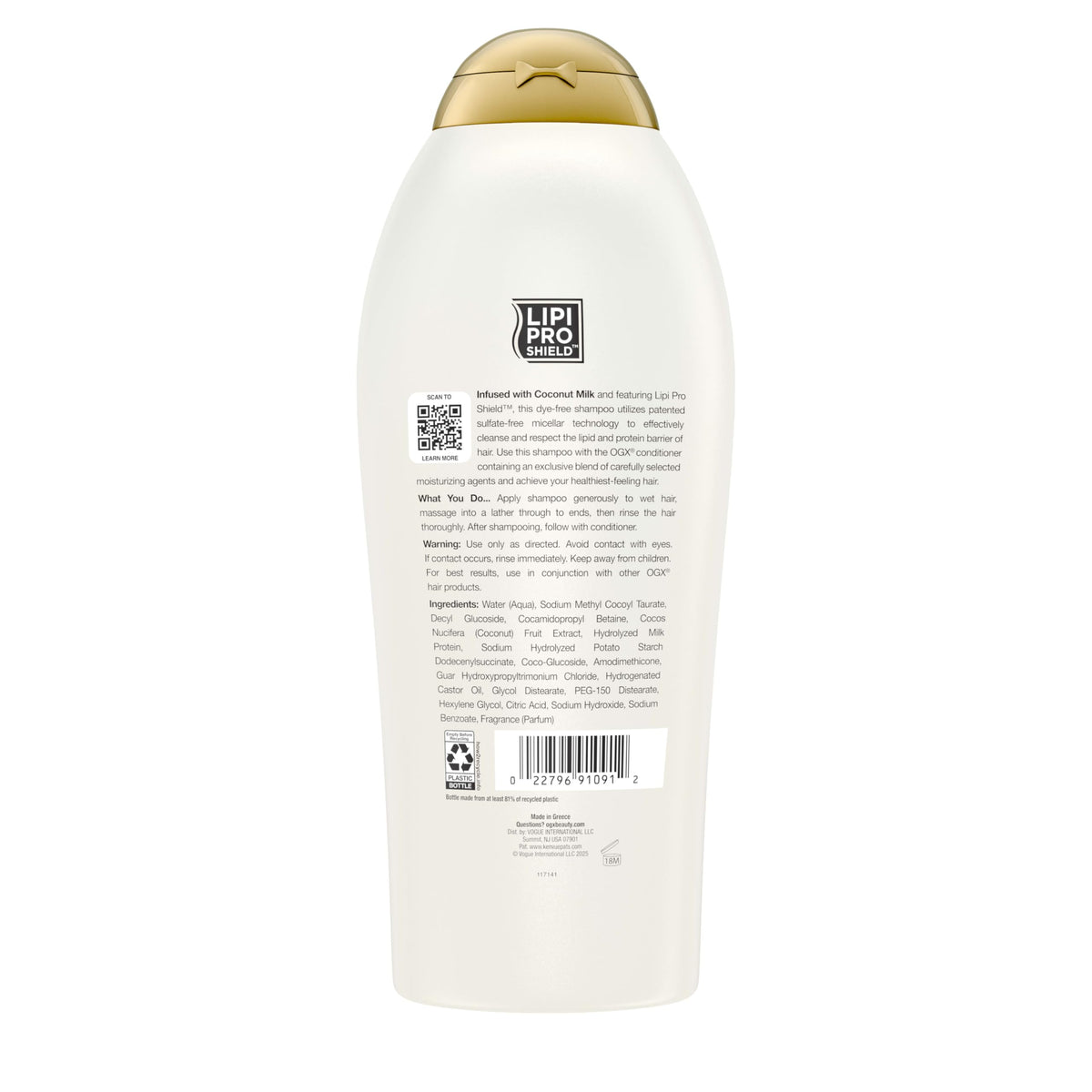 Flacon de shampooing OGX sur un fond de salle de bain