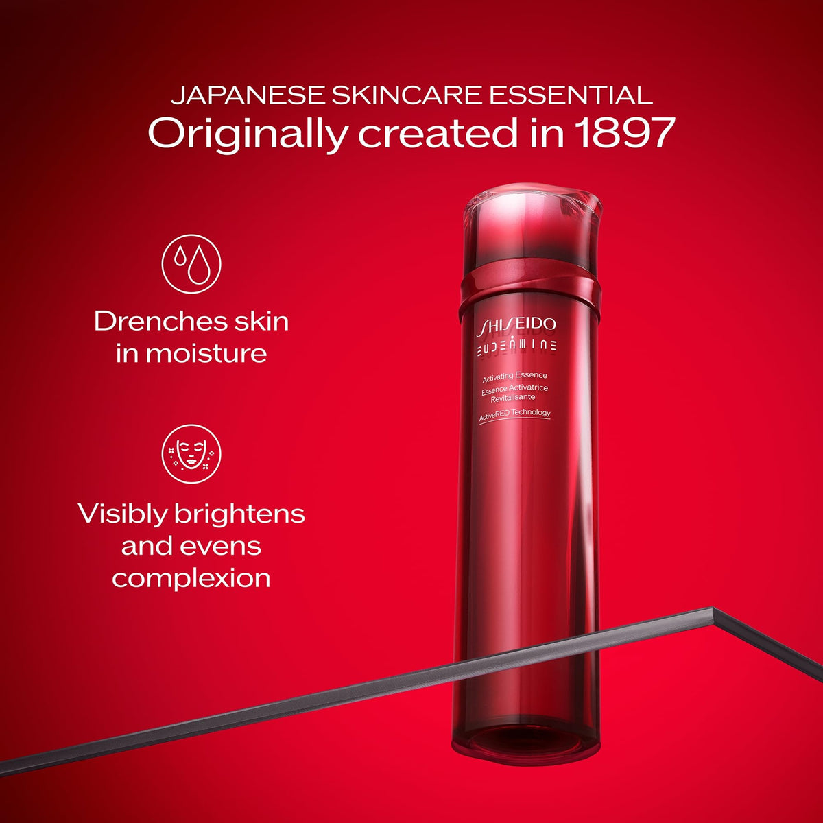 Flacon de Shiseido Eudermine avec ingrédients naturels en arrière-plan
