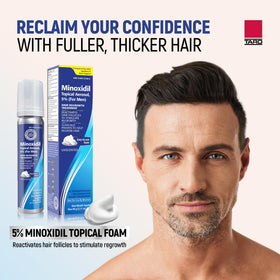 Flacon de TARO Minoxidil 5% avec mousse appliquée sur le cuir chevelu