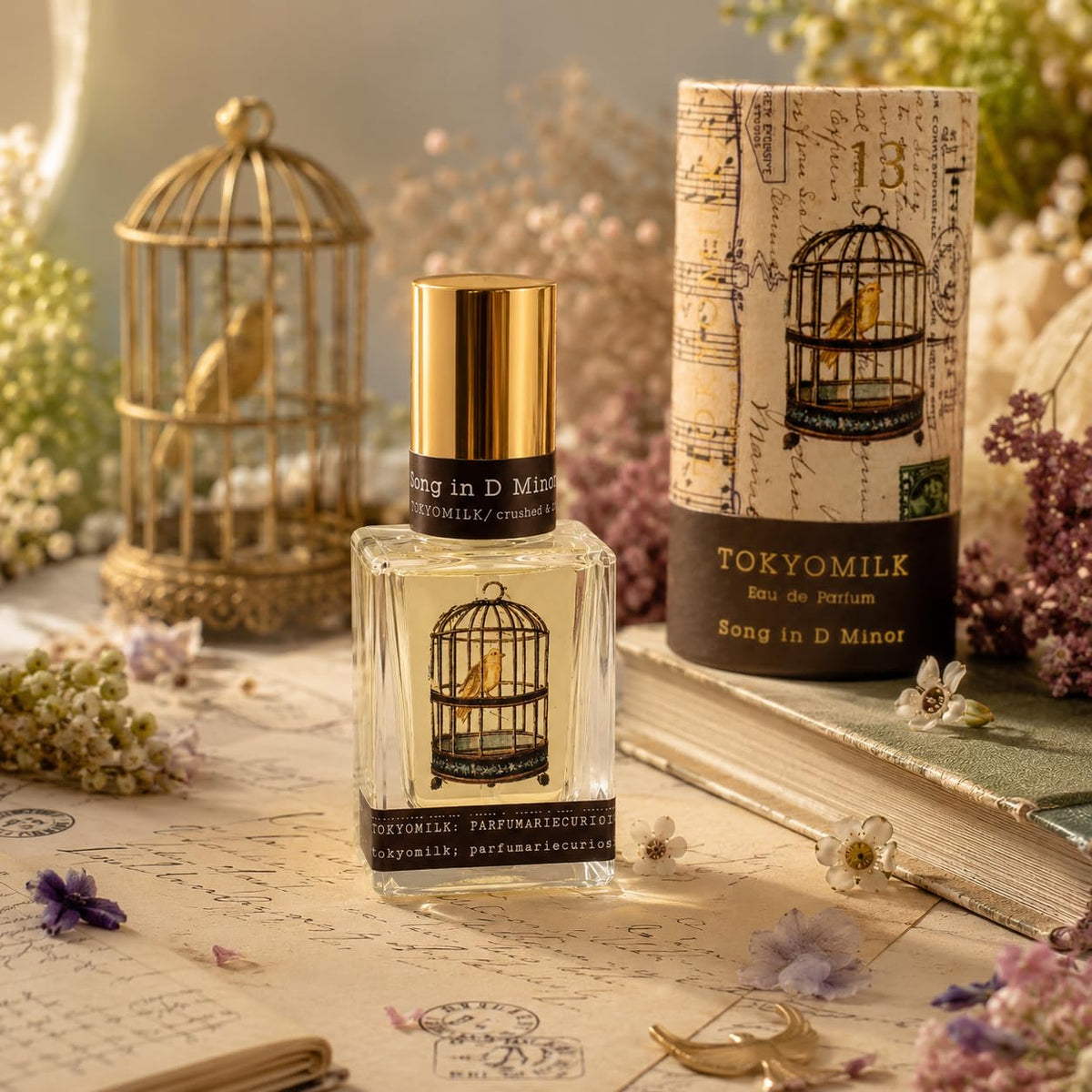 Flacon de TOKYOMILK Eau de Parfum avec étiquette visible