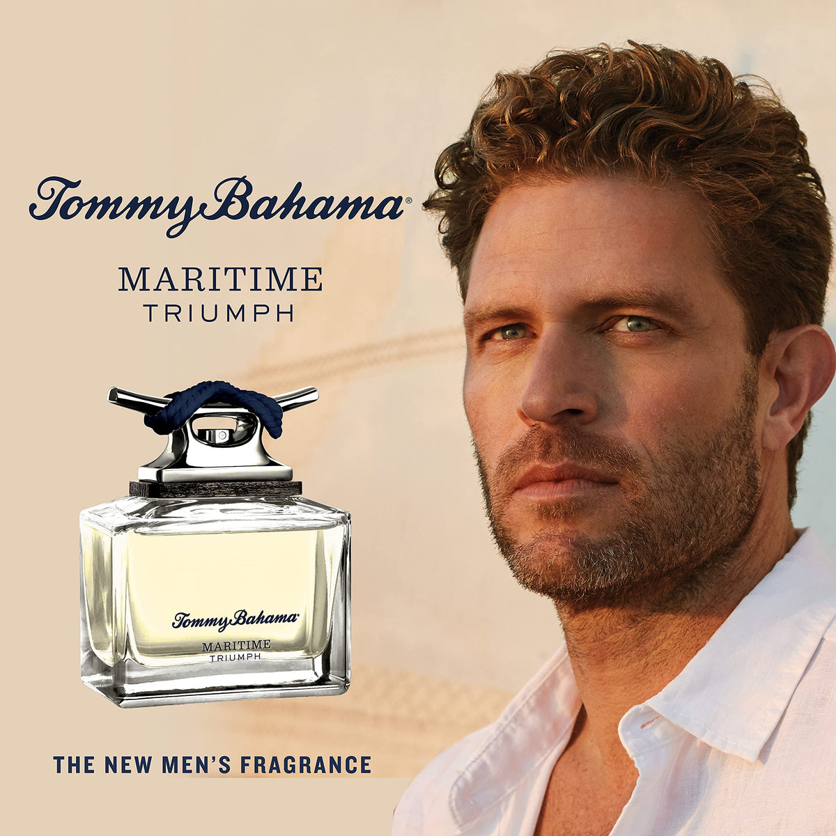 Flacon de Tommy Bahama Eau de Cologne Maritime Triumph 125 ml sur une table en bois