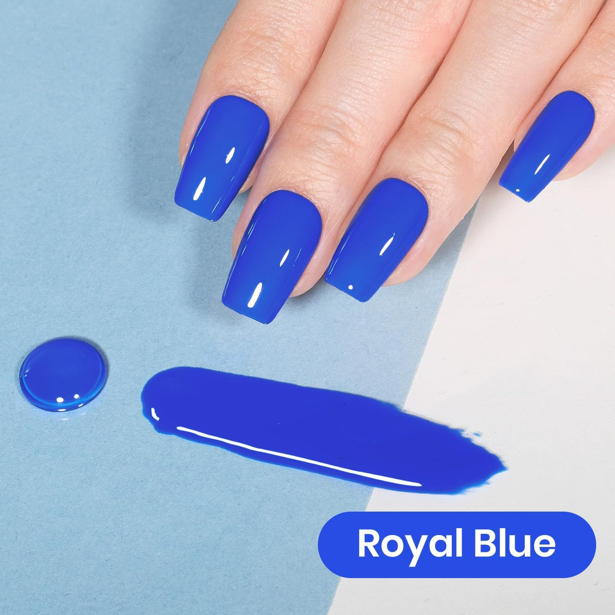 Flacon de vernis gel bleu beetles sur fond clair