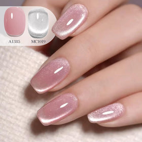 Flacon de vernis gel Double Rhythm devant un fond coloré