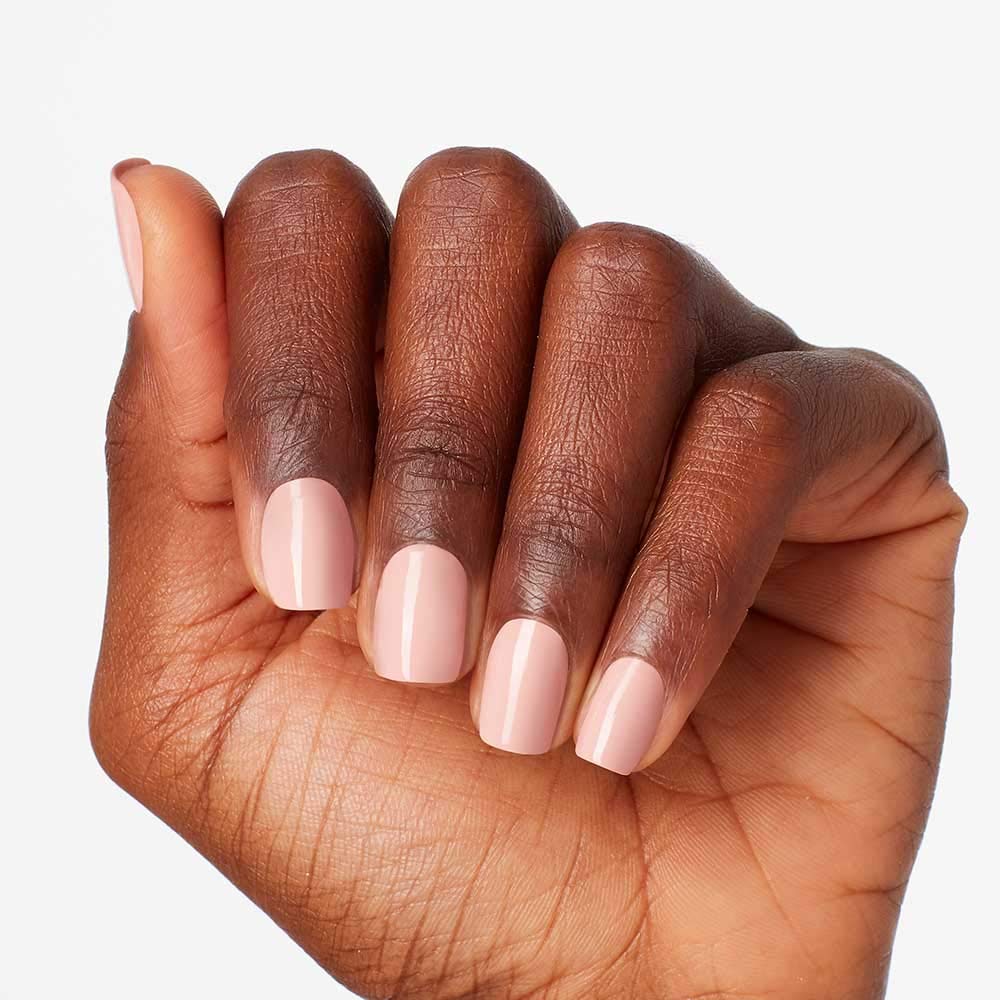 Flacon de vernis OPI Machu Peach-u en gros plan