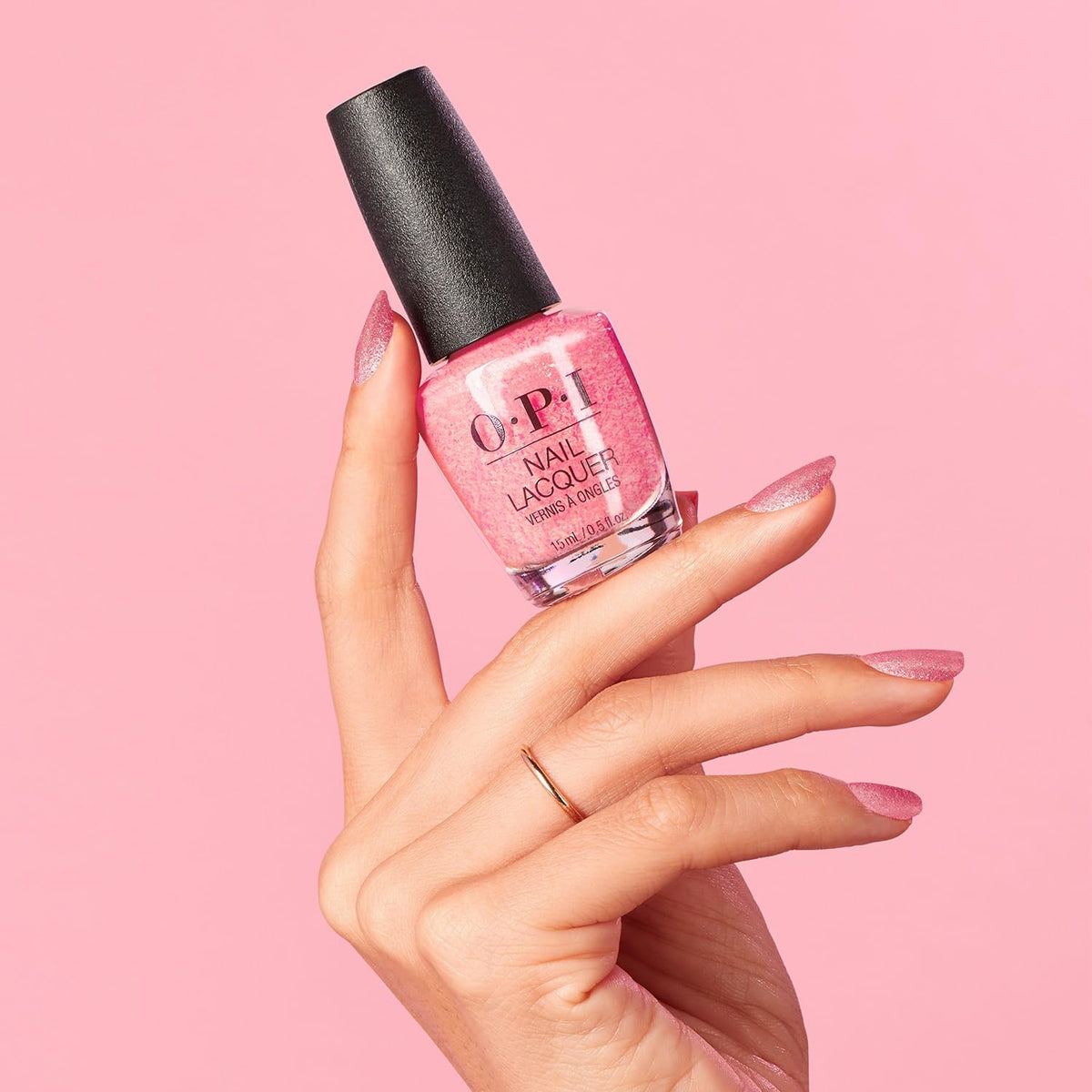 Flacon de vernis OPI Pixel Dust avec étiquette visible