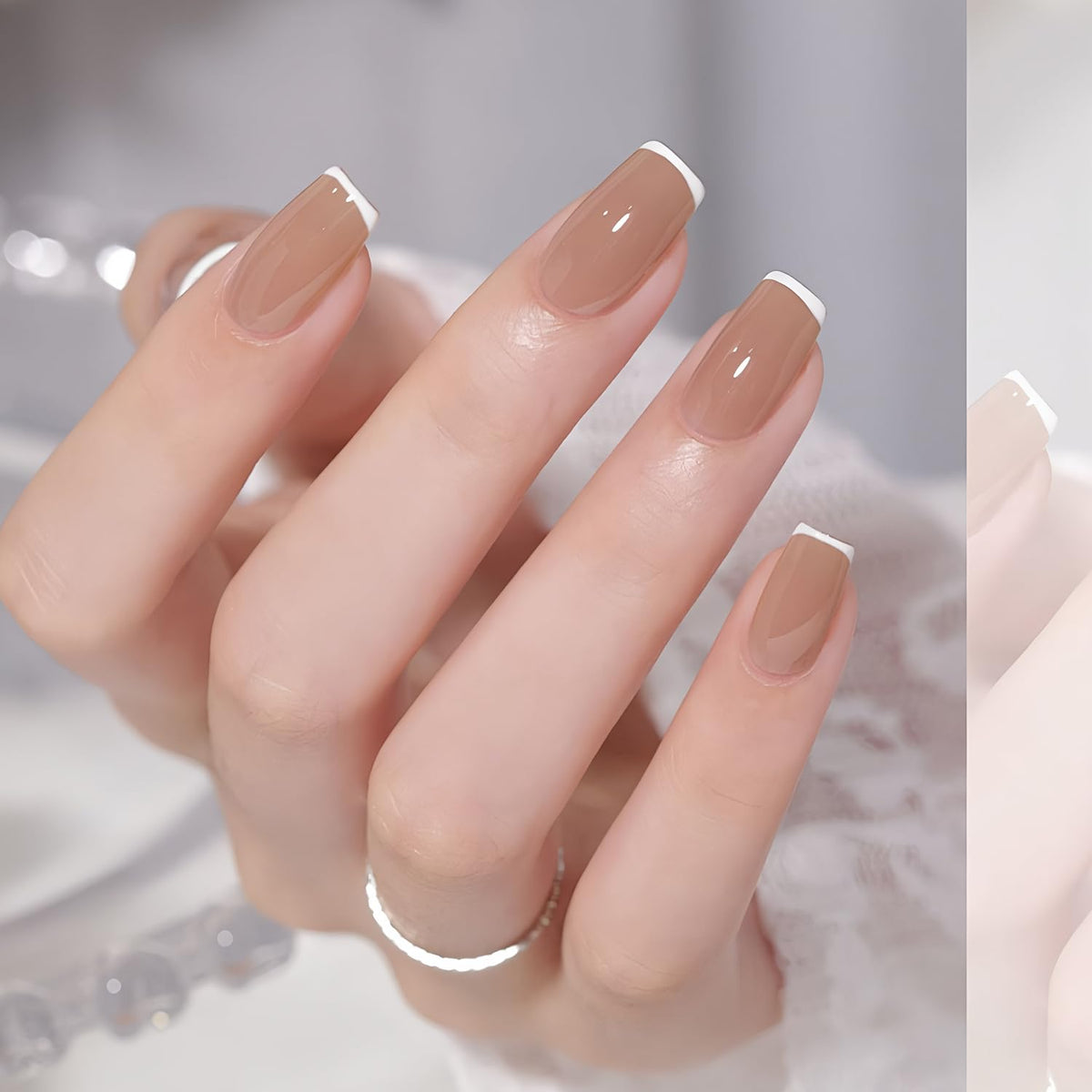 Flacons de vernis gel JODSONE 15ml sur fond neutre