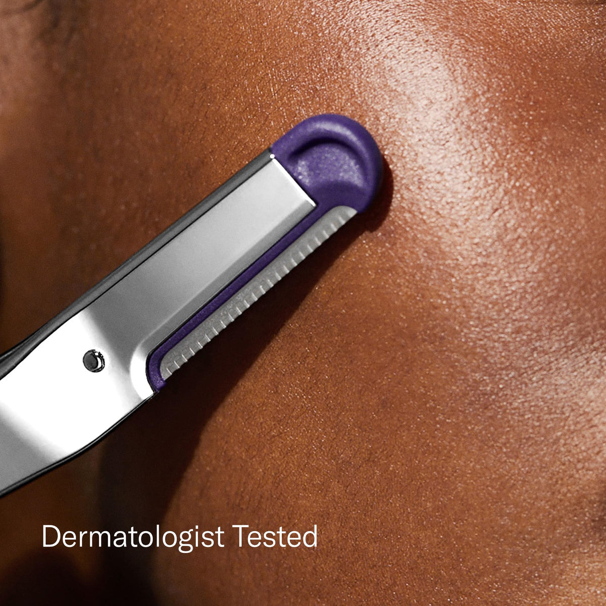 Flamingo lame de dermaplaning en acier inoxydable vue de côté