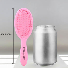 FRAMAR Mini Brosse à Cheveux Démêlante en situation de voyage