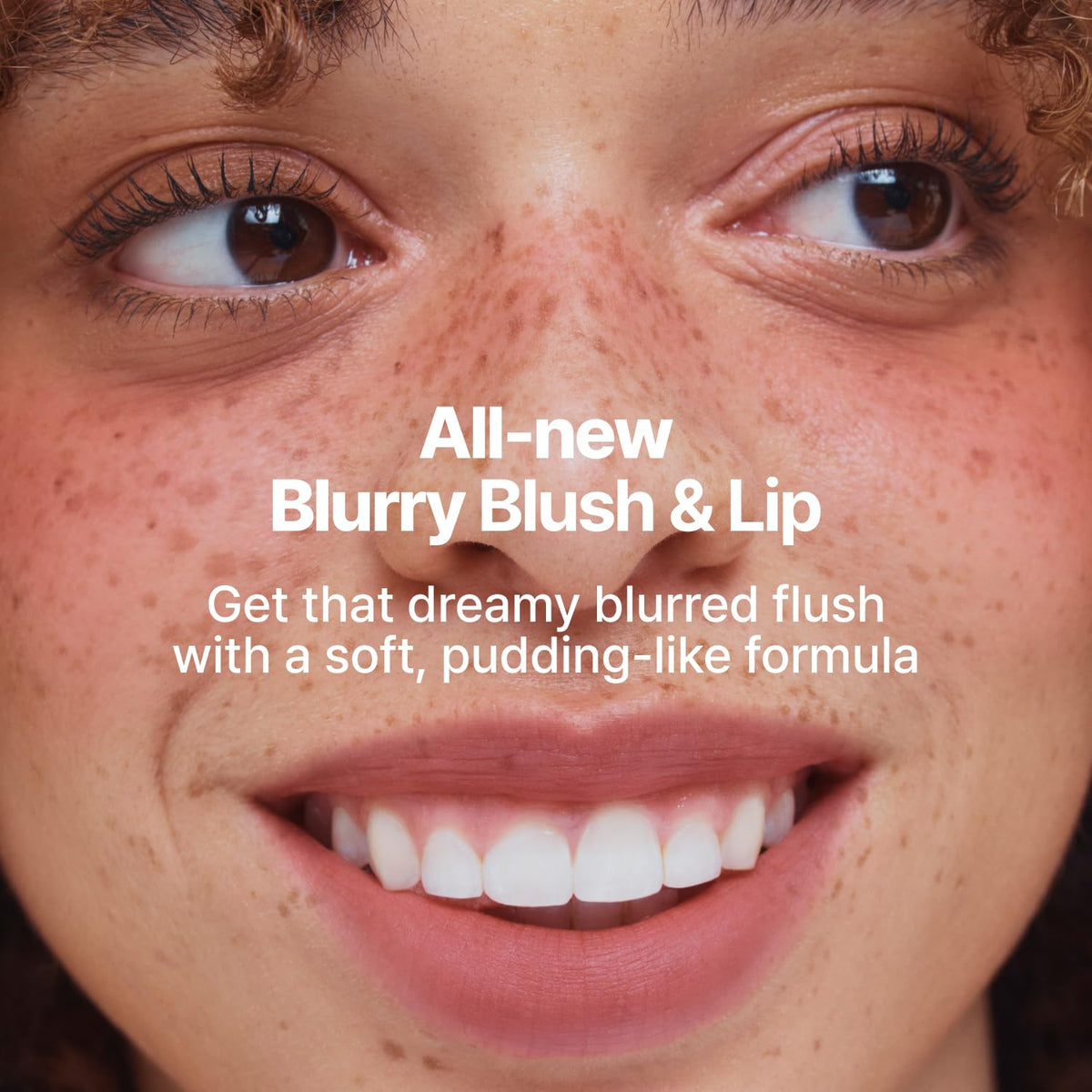 fwee Blush & Lèvres Pudding Flou Rosy Mauve application sur la joue