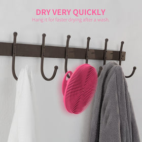 Gant de Bain en Silicone BEAUTAIL dans un environnement de salle de bain