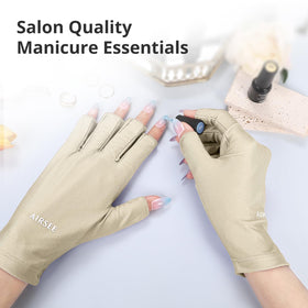 Gants AIRSEE utilisés lors d'une manucure