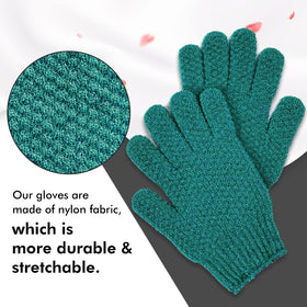 Gants exfoliants Evridwear montrant l'ajustement sur une main